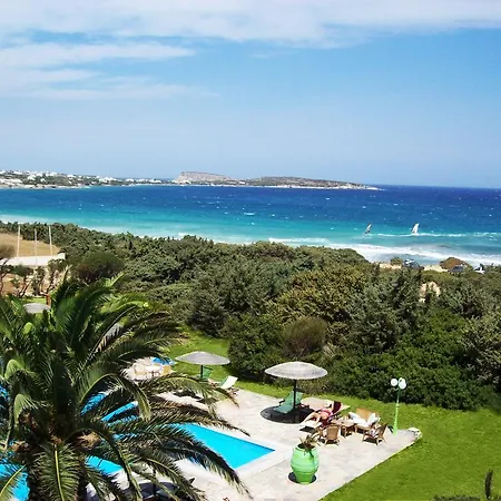 Ξενοδοχείο με διαμερίσματα Kalimera Paros 3*